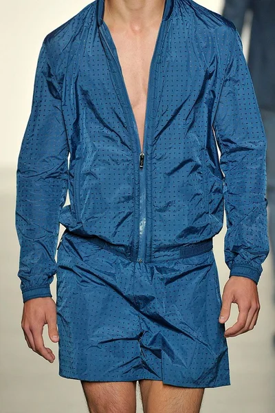 Look 25